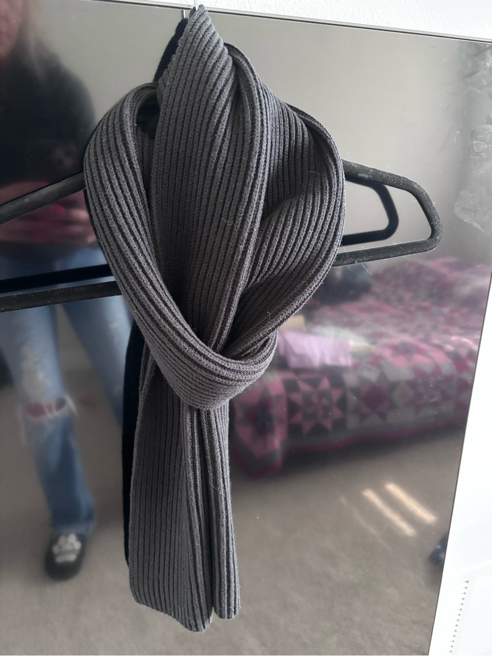 Comfrt Ribbed Knit Black Scarf